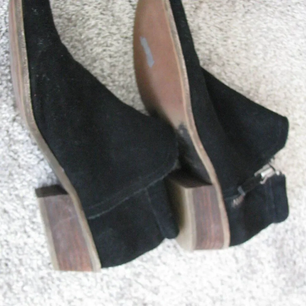 Steve Madden suede boots
